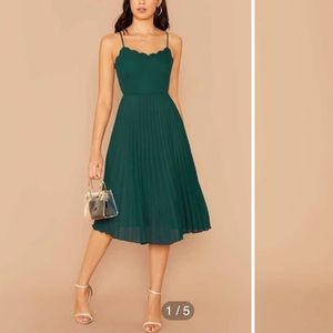 SHEIN Scallop Edge Pleated Detail Cami Dress